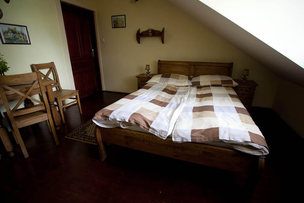 Dwor Na Wichrowym Wzgorzu Bed & Breakfast Przybyslawice ห้อง รูปภาพ