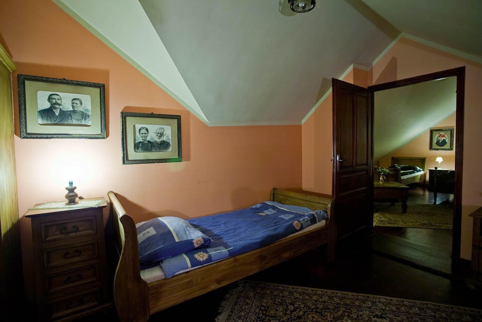 Dwor Na Wichrowym Wzgorzu Bed & Breakfast Przybyslawice ภายนอก รูปภาพ
